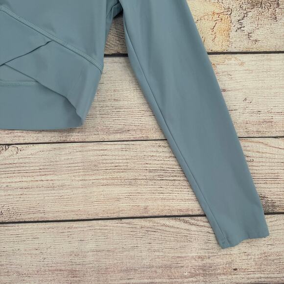 Gymshark Crop Long Sleeve Top Womens XS Blue Athleisure Workout Yoga - Picture 5 of 8